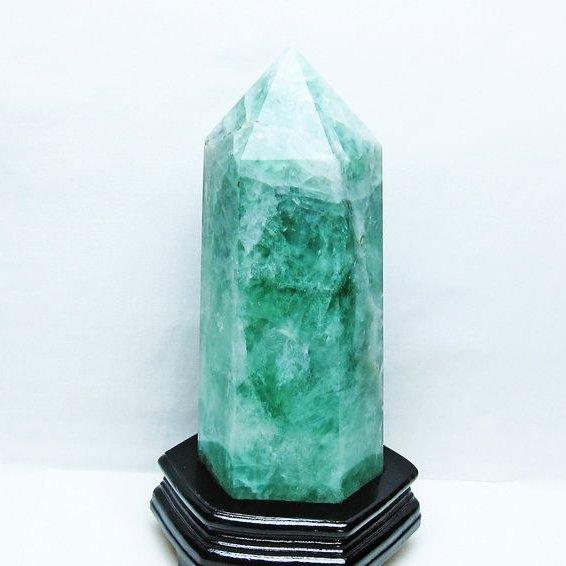 3.2Kg フローライト 六角柱 t634-5515