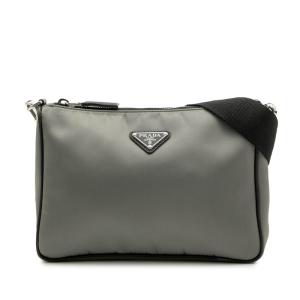 PRADA（プラダ） 三角ロゴプレート ショルダーバッグ 1BH204 ブラック