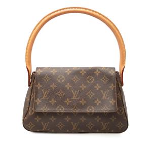 LOUIS VUITTON（ルイ・ヴィトン） ラムレザー クッサンPM モノグラム