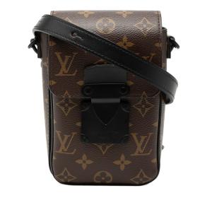 【未使用】Louis Vuitton（ルイヴィトン）ブラック　マフラー　ロゴあり LOUIS VUITTON（ルイ・ヴィトン） 送料無料 マフラー エシャルプ・マイ