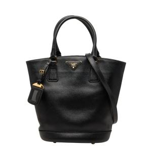 PRADA（プラダ） 三角ロゴプレート ショルダーバッグ 1BH204 ブラック
