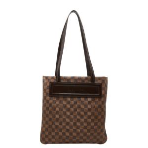 お値下げしました【GUCCI】グッチ パパガッロ オウム　レザーチャーム GUCCI（グッチ） パパガッロ オウム 鳥 バッグチャーム キーホルダー