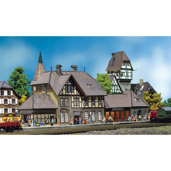 ファーラー(Faller) N シュヴァルツブルク駅 212111