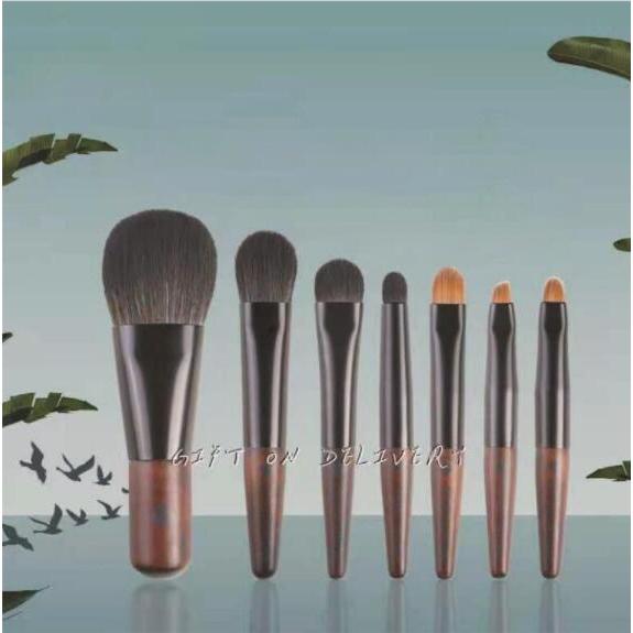 メイクブラシ ミニセット セット 化粧ブラシ 化粧筆 メイク道具 ポーチ付き 高級繊維毛  7本セッ...