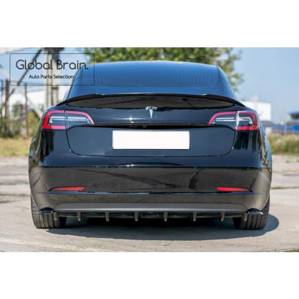 テスラ モデル3 リア センター ディフューザー