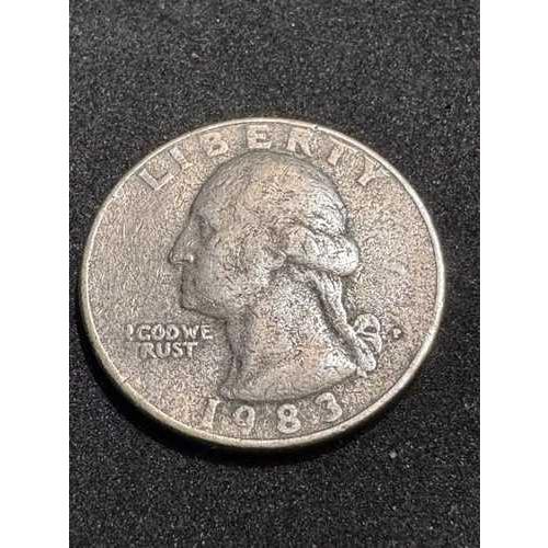 1983年Pミントの25セント硬貨、両面に文字の誤りあり、「I God We Rust」などの誤りあ...