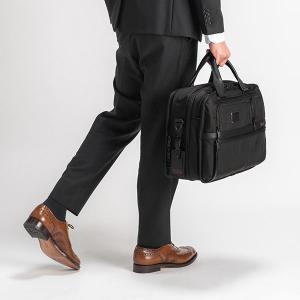 【並行輸入品】 トゥミ TUMI ビジネスバッ...の詳細画像2