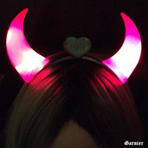 コスプレ 簡単 仮装 手軽 カチューシャ 光る デビル