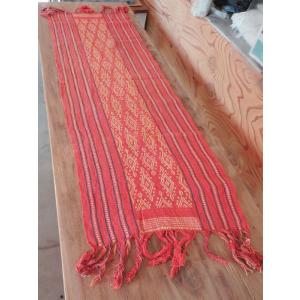 イカット テーブルランナー タペストリー 浮織 パヒクン 織物  手織物  スンバ