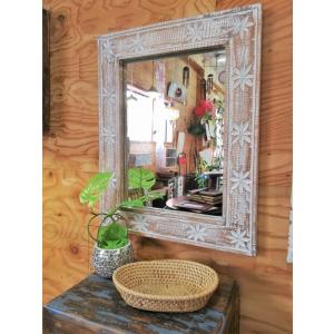 ミラー 鏡 壁掛け 木製 ウッド フレーム おしゃれ 木彫り レリーフ