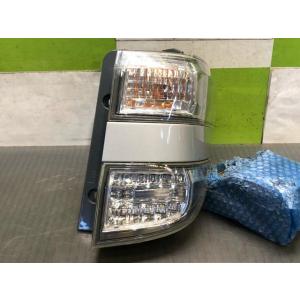 ヴェルファイア DBA-ANH20W 左テールランプ リア レンズ 202 71806