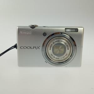 Nikon COOLPIX S570 Silv...の詳細画像1