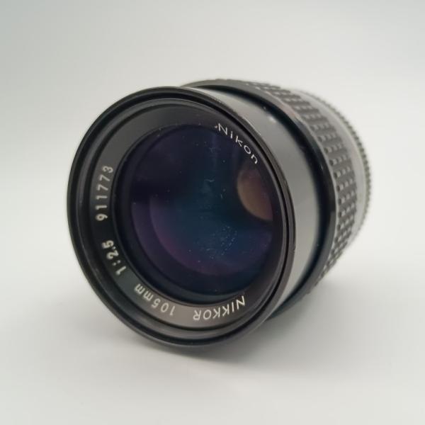 Nikon NIKKOR 105mm F2.5 Ai-S MF カメラレンズ 〇