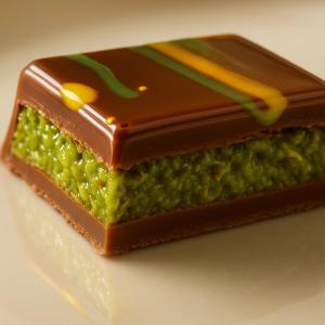 ドバイ発 ドバイ リッチ チョコレート ピスタ...の詳細画像1