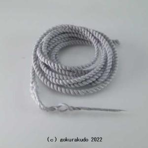 数珠用中糸 先端加工済み 1m（グレー）4号