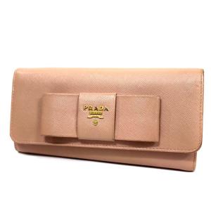 未使用級　箱付き　GUCCI グッチ　長財布　ラブリーハート　ゴールド系　希少 GUCCI グッチ ラブリー ハートチャーム ゴールド金具 ラウンド