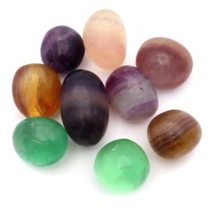 フローライト タンブル マルチカラー さざれ石 150g 蛍石 ほたるいし 天然石 パワーストーン 浄化グッズ 庭 敷石 材料 ガーデニング おしゃれ 敬老の日