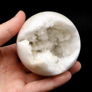 水晶 ジオード 丸玉 直径75mm モロッコ産 1点物 天然石 笑口 原石 ヒーリング スフィア パワーストーン 台座付き