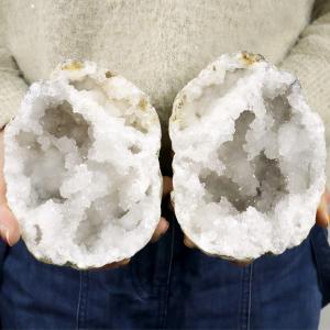 水晶 カルサイト 割れている ジオード ペア AAA 特大 2kg 晶洞 原石 モロッコ・スマラ産 パワーストーン ドーム 天然石 ブレスレットの浄化に