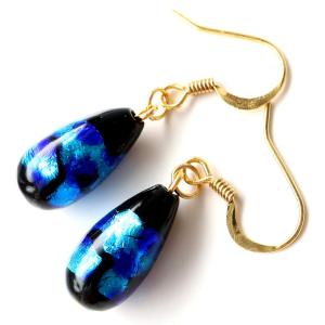 ホタルガラス ピアス レディース パナリブルー 光る 蓄光 チタン製