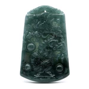 龍 翡翠 グアテマラ産 ペンダント トップ用 素材 ルース バチカン無し 昇り龍 1点もの たつ 辰  干支 お守り 龍神 開運 商売繁盛 運気上昇 彫刻 縁起物 竜 辰年