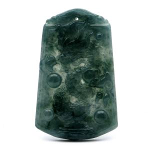 龍 翡翠 グアテマラ産 ペンダント トップ用 素材 ルース バチカン無し 昇り龍 1点もの たつ 辰  干支 お守り 龍神 開運 商売繁盛 運気上昇 彫刻 縁起物 竜 辰年