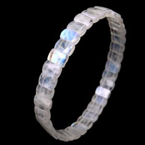 ムーンストーン バングル AAA 1点もの レディース 6月 誕生石 高品質 レインボームーンストーン ブレスレット 天然石 爆買 クリスマス