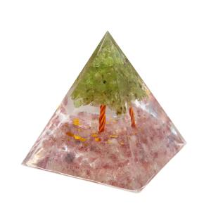 オルゴナイト ピラミッド 招財樹 ツリー 天然石 さざれ ストロベリークォーツ ペリドット 幅 約5cm orgonite pyramid  置物 パワーストーン｜goldstone