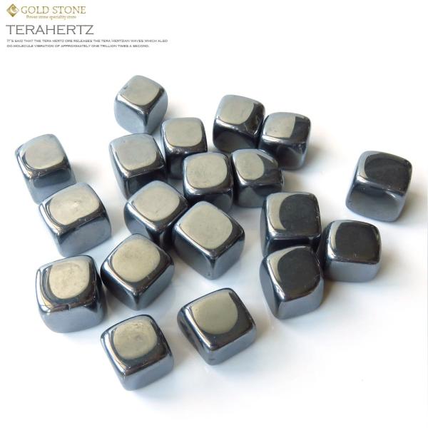 テラヘルツ鉱石 本物 さざれ石 150g キューブ型 サイコロ状 ポリッシュ 研磨 送料無料 敬老の...