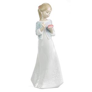 ナオ Nao リヤドロ 人形 蝶と戯れて 02001398 : Earth Community ナオ Nao リヤドロ 人形 蝶と戯れて 02001398 : Earth Community