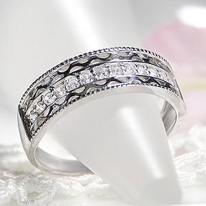 Pt900 フラワーモチーフ エメラルド ダイヤモンド リング 送料無料