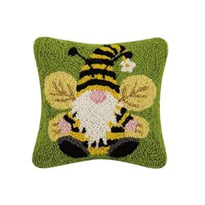 Peking Handicraft 30TG506C10SQ Bee Gnome ポリフィルドフックピロー 10インチ 正方形 ウールと 並行輸入