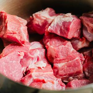 [羊肉] ラム 骨付き角切り ダイスカット 大...の詳細画像2