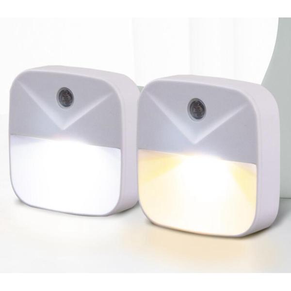 センサーライト LED  室内 ナイトライト 省エネ 常夜灯 コンセント式 明暗センサー付き 夜間常...