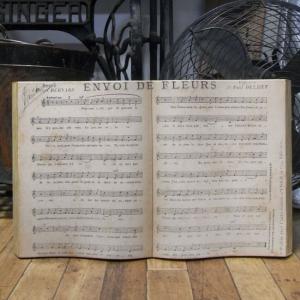 ウォールデコ BOOK WALL ART 楽譜 インテリア 花を贈る Envoi de fleurs