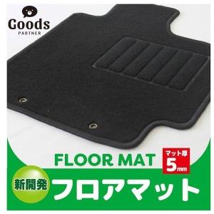 トヨタ（TOYOTA） ハイエース 200系 5型：純正 フロアマット
