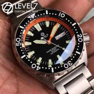 カスタム自在/MOD 自社組立の日本製 メンズウォッチ 20気圧防水 自動