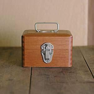 倉敷意匠計画室 ツガの手提げ小箱