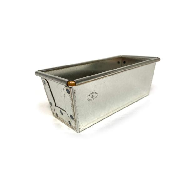 松永製作所 シリコン付 ブリキパウンド型14センチ