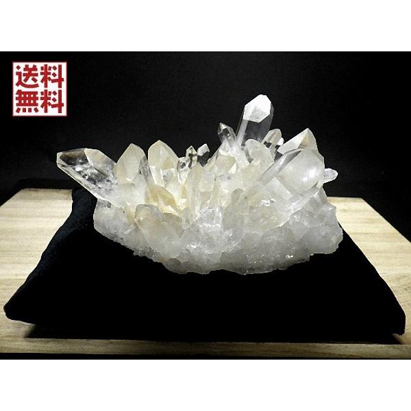 天然水晶 クラスター ８５４ｇ 台座付き クリスタルクォーツ 石英 原石 高品質 Crystal Q...