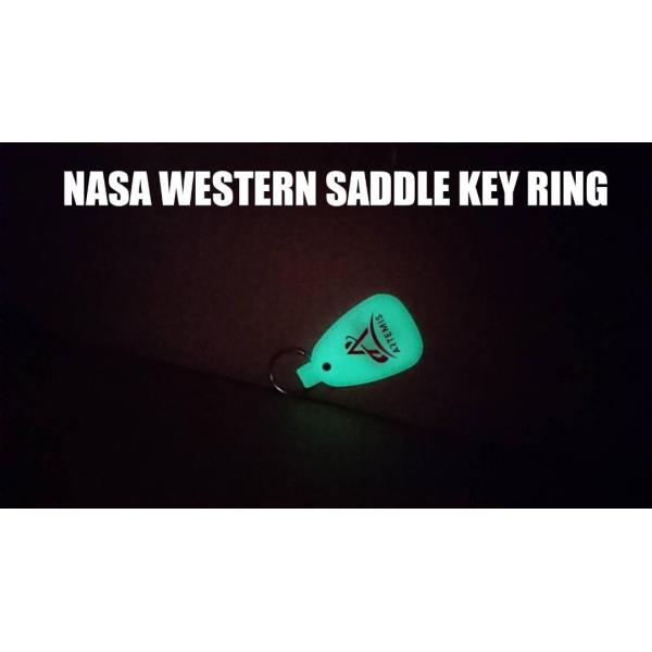 蓄光キーホルダー　NASA WESTERN SADDLE KEY RINGキャンプ　バイク