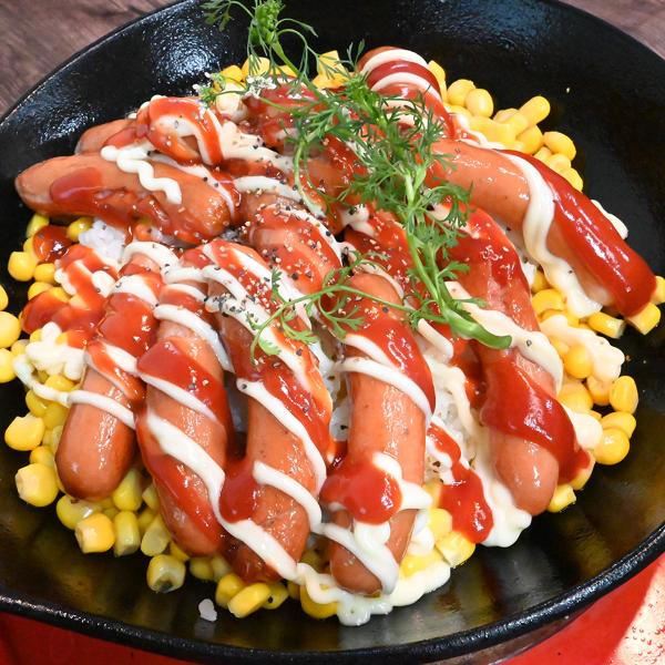 プリっ！うまっ！毎日食べても飽きない スモーク ウインナー500g 日光HIMITSU豚【冷凍】（ギ...