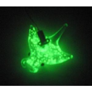 蓄光ガラス ストラップ エイ マンタ 蓄光 夜...の詳細画像2