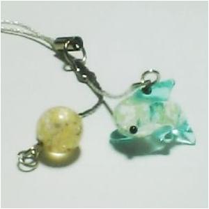 蓄光ガラス ストラップ Wイルカ 蓄光 夜光 ...の詳細画像1