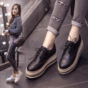 UGG Australia（アグオーストラリア） UGG スニーカー アグ ハイカット