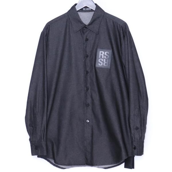RAF SIMONS レザーロゴパッチ デニム長袖シャツ Sサイズ ブラック 231-M242 ラフ...