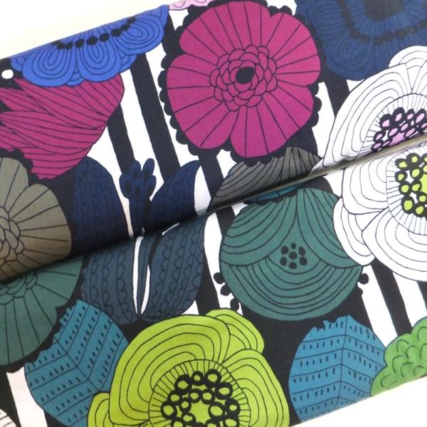 ラージフラワー 綿サテン (綿 生地 布)