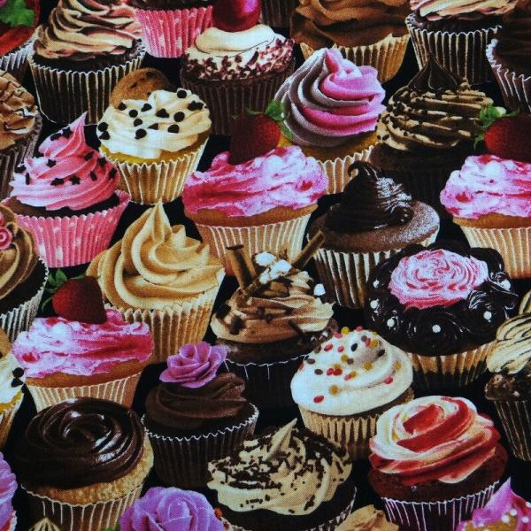 Sugar Rush Cupcakes  （1.5mカット済）(USAコットン 生地 布)