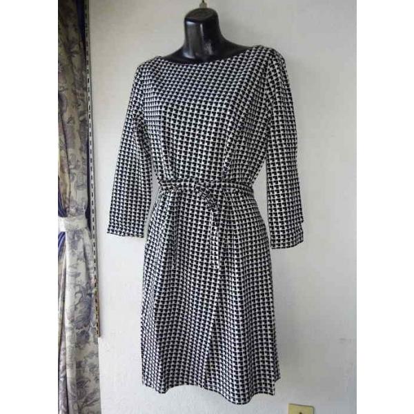 VEGGIA 幾何学プリント ジャージ素材ワンピース 黒/白 MaxMara WEEKEND