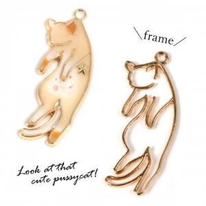 空枠 つままれネコ きれいめゴールド 猫 ねこ cat にゃんこ ニャンコ 動物 animal フレーム レジン枠 手芸